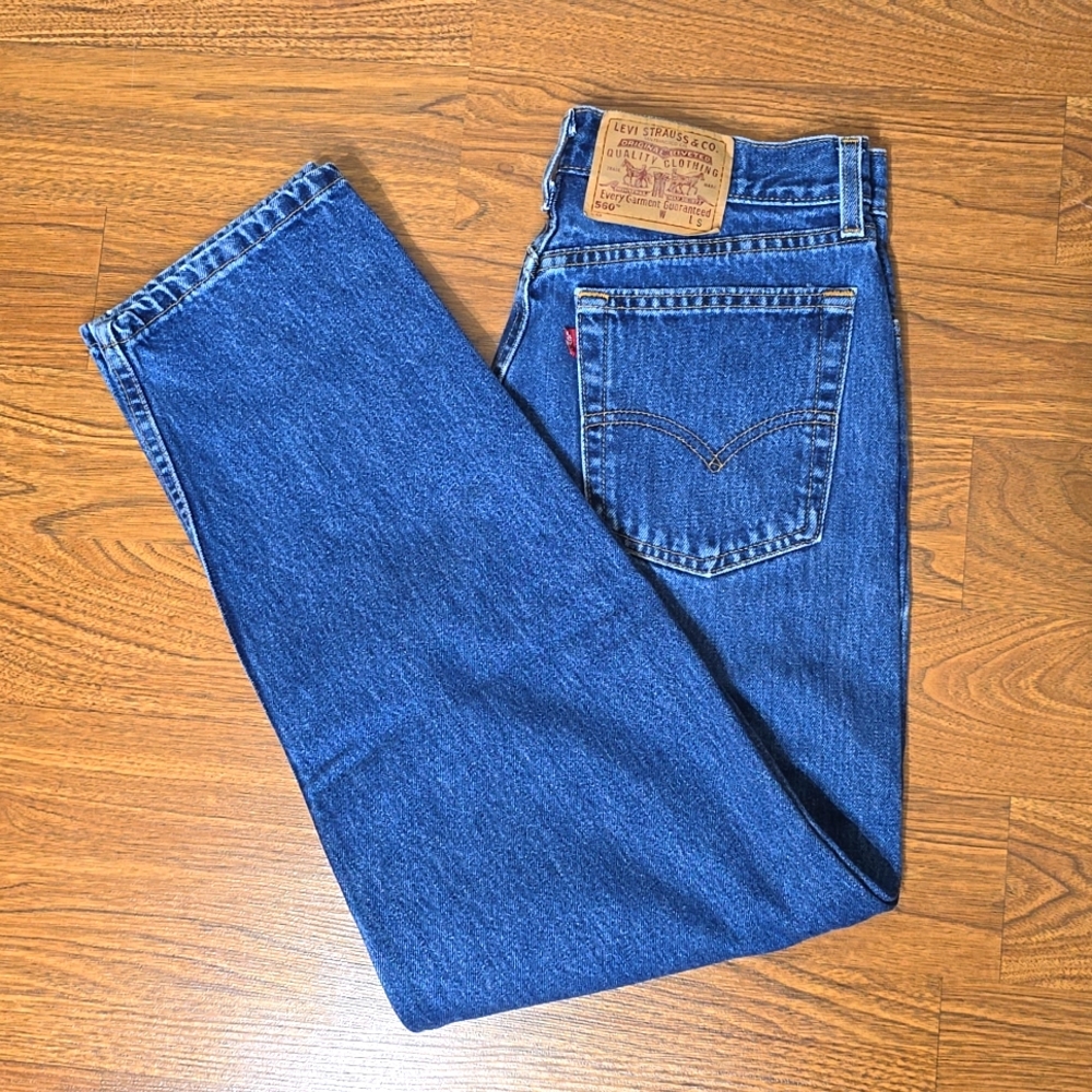 560 LOOSE FIT STRAIGHT LEG LEVI'S MADE IN THE USA 8 SHORT
